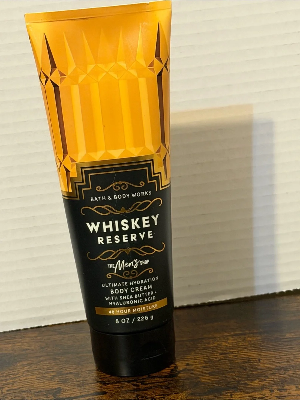 Bath & Body Works Whiskey Reserve Men's Body Cream - Black & Amber